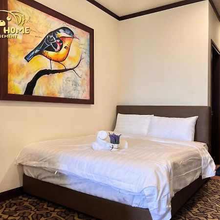 Riviera Hotel By Owner Malacca 外观 照片